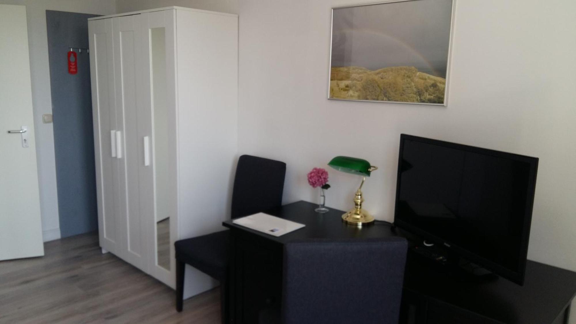 Zum Rebhang Bed & Breakfast Oestrich-Winkel Exterior foto